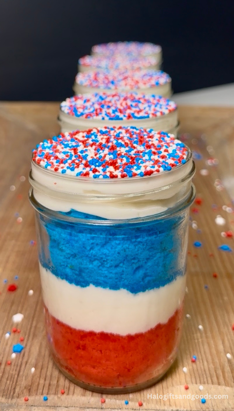 Viral Patriotic Dot Cake in a Jar — 4th of July Edition